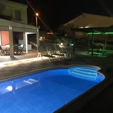 Villa Olivella 펜션